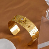 Vintage Złoty Bransoletka Cuff w Stylu Sunburst